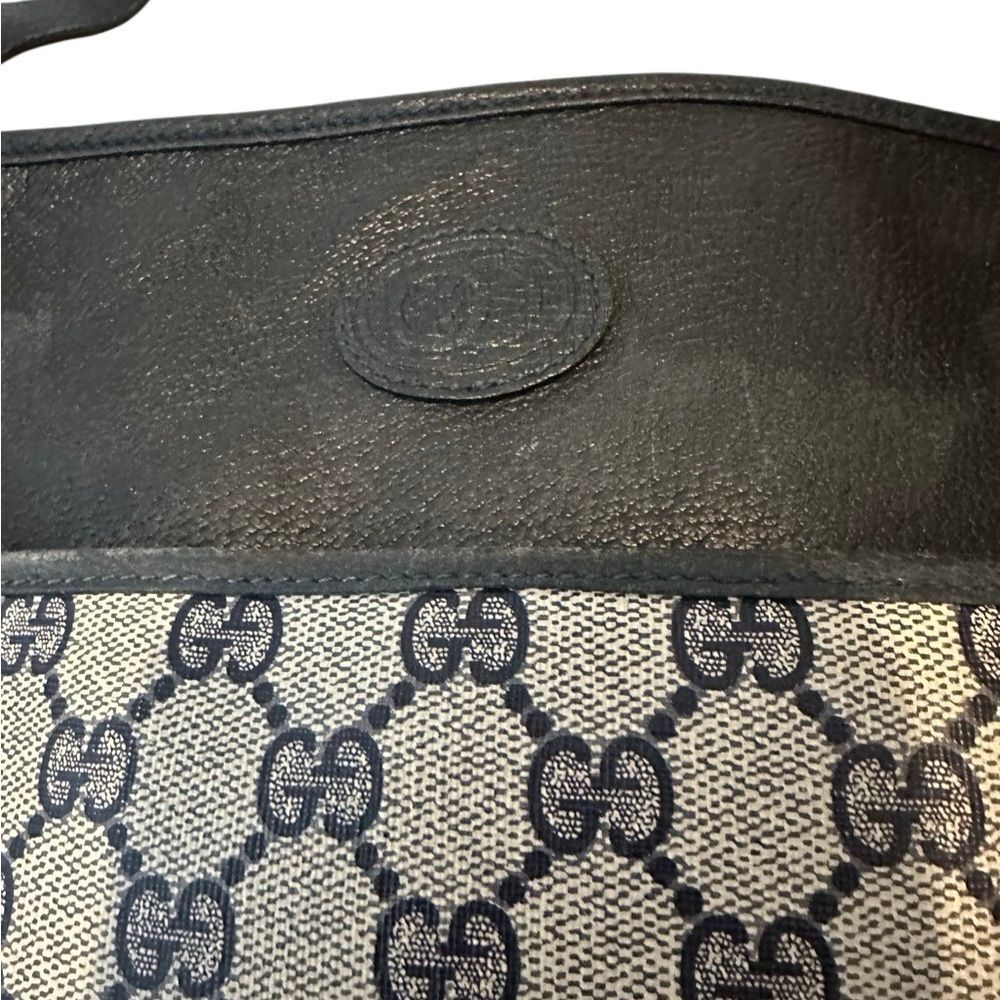 Gucci Monogram Black and Cream Tote - Picture 5 of 9